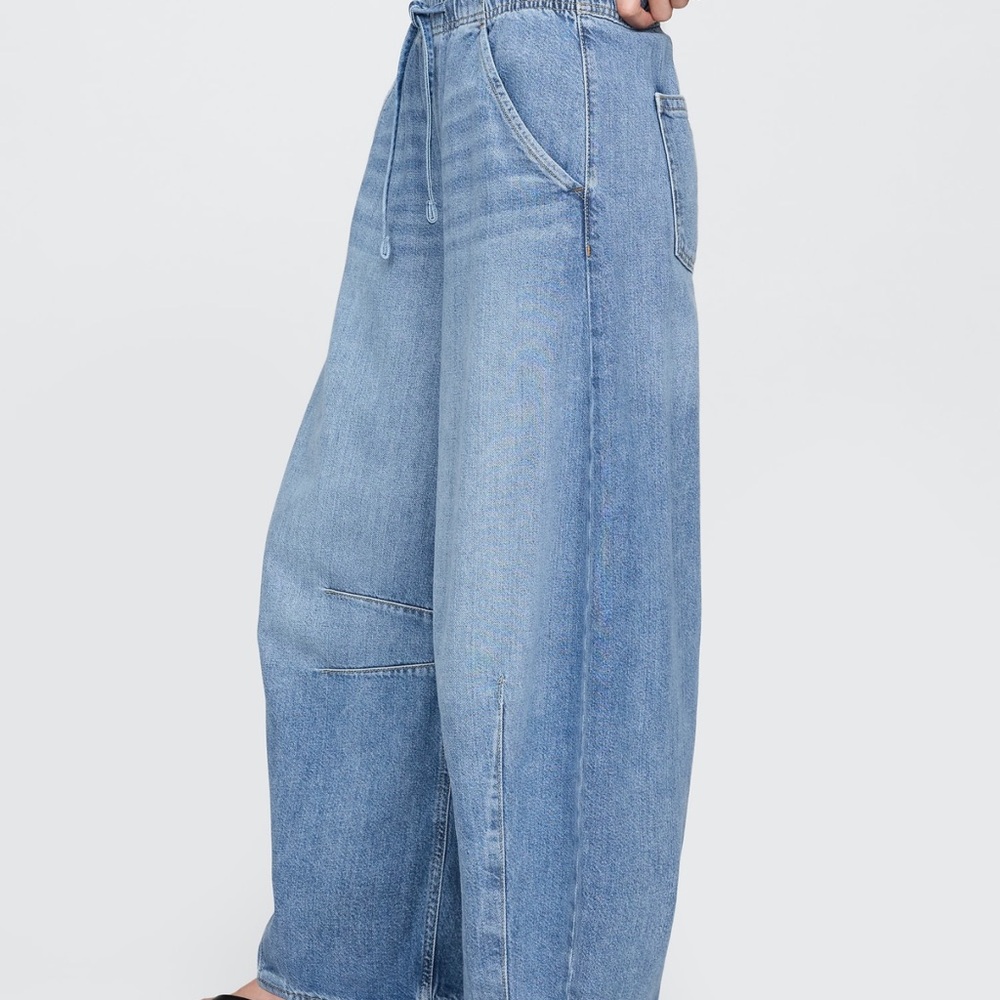 GAP horseshoe pull on barrel jeans medium wash XL NWOT